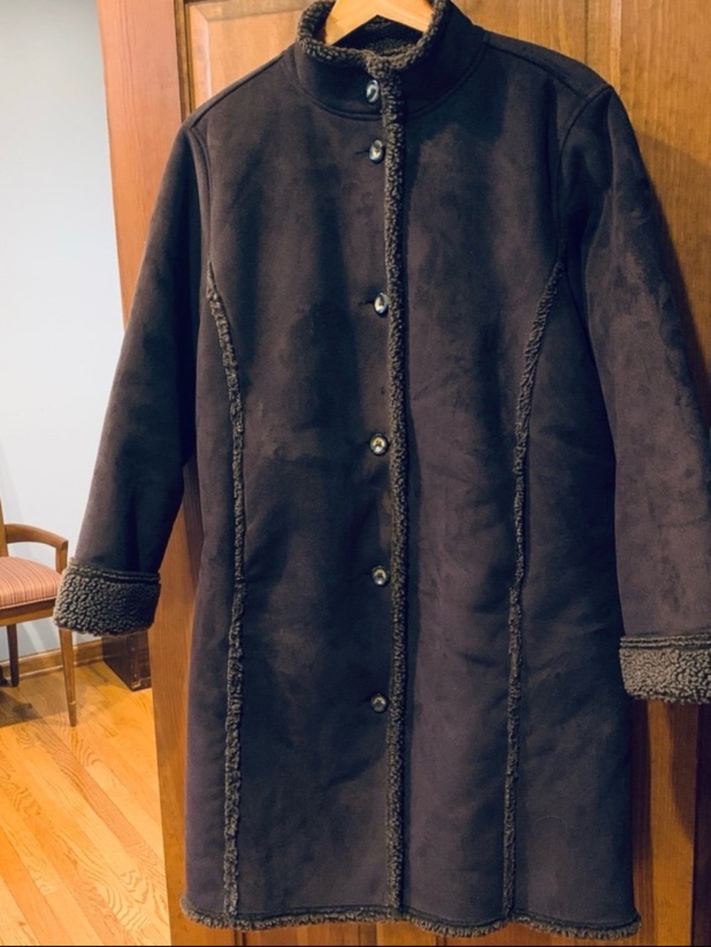 L.L. BEAN FAUX SUEDE SHERPA LINED Coat - Picture 3 of 14